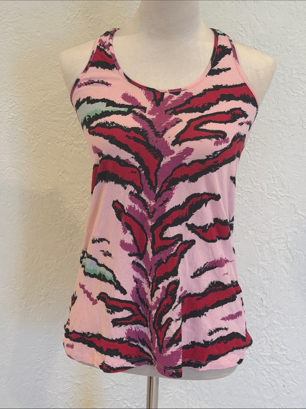 Zac Posen Pink Racerback Tank with Red and Black Abstract Print size XS